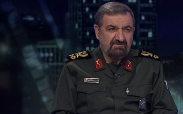 Quan chuc Iran doa bat Tong thong Trump dua ra xet xu hinh anh