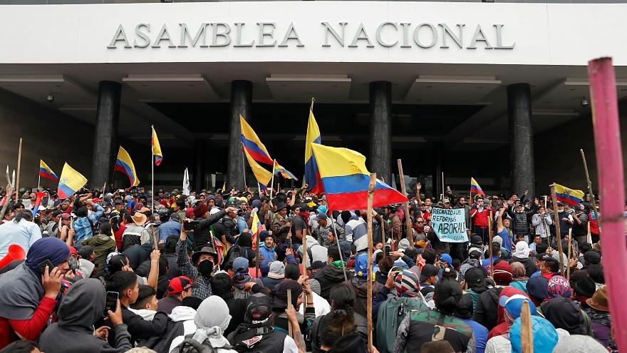 bieu tinh o Ecuador anh 7