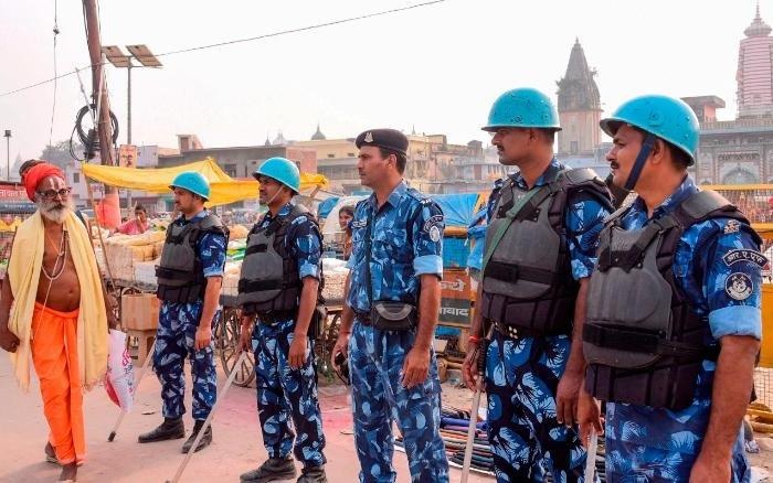 Nguoi Hindu duoc xay den tai thanh dia tranh chap hang the ky hinh anh