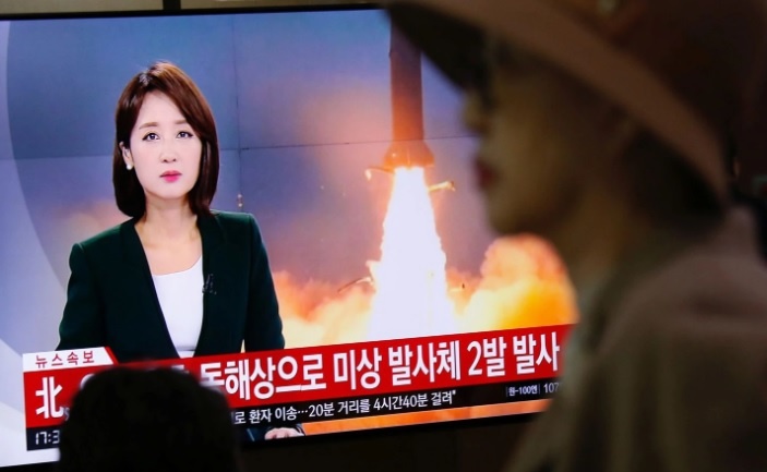 'Dong ho dang diem' - Trieu Tien mat dan kien nhan truoc My hinh anh