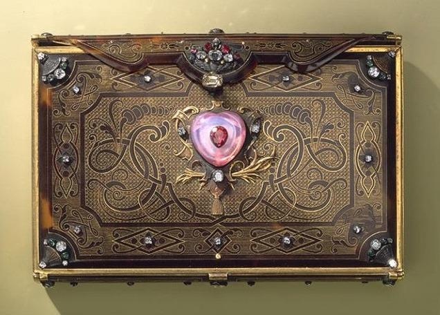 Kho bau vo gia o Ham Xanh trong vu trom chan dong chau Au hinh anh