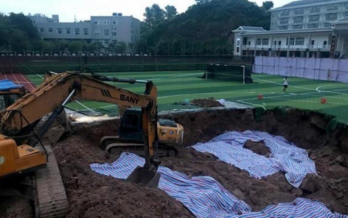 19 quan chuc TQ bi trung phat vi che day an mang 16 nam truoc hinh anh