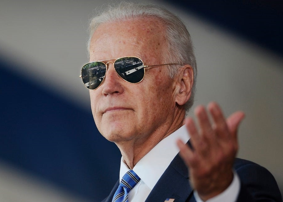 Ong Biden cham choc TT Trump la 'tong thong bi the gioi cuoi nhao' hinh anh