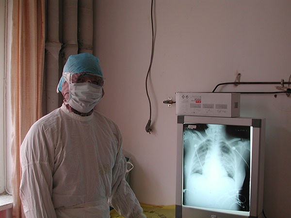 Bac si SARS noi tieng cua Trung Quoc bi nhiem virus Vu Han hinh anh