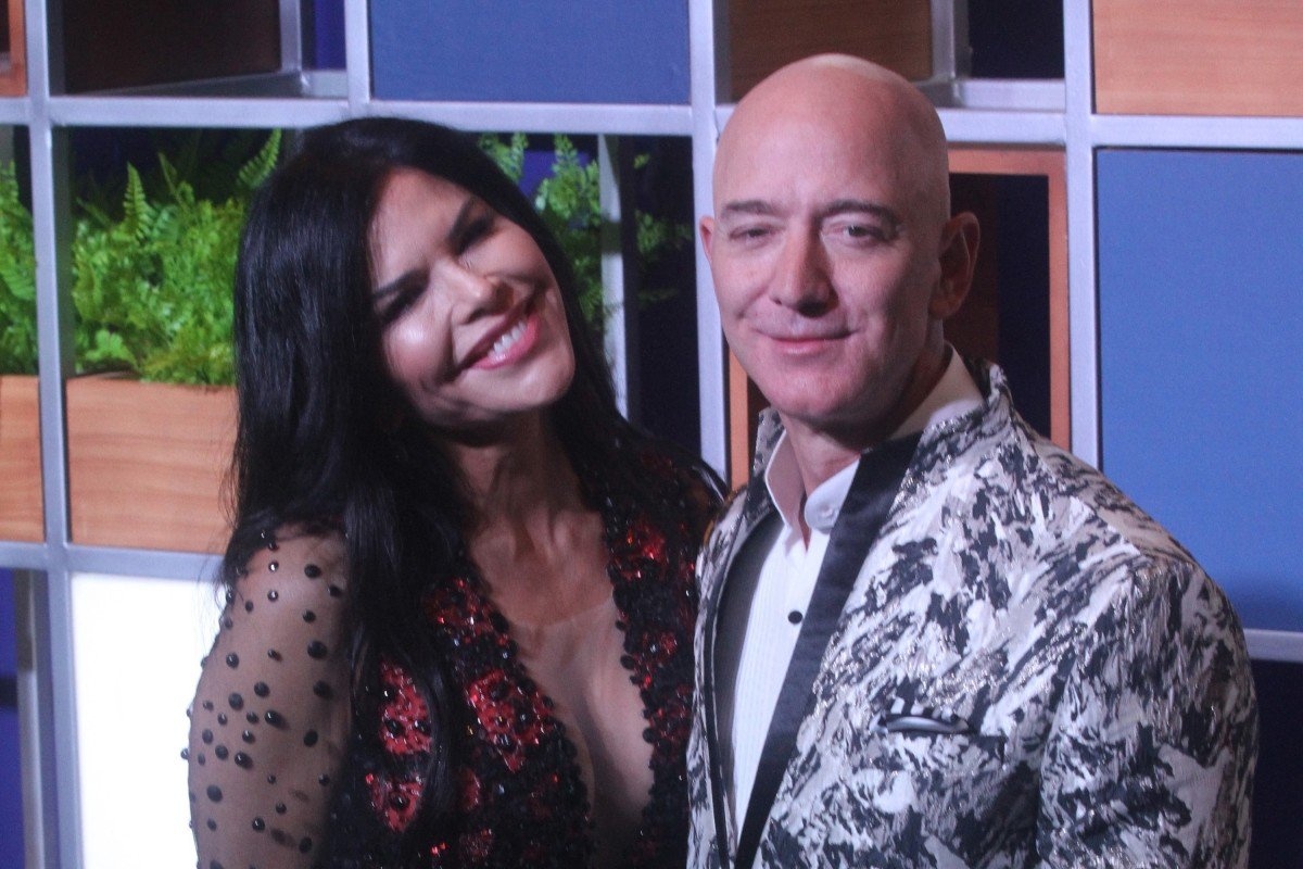 Jeff Bezos ngoai tinh anh 1