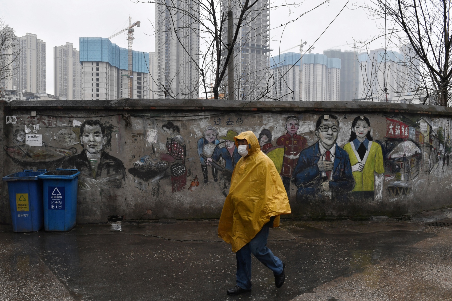 Trung Quoc co them 573 ca nhiem virus corona, 35 nguoi tu vong hinh anh