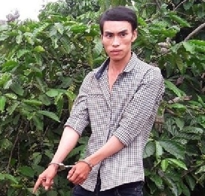 Bat thanh nien dinh hiep dam 2 co gai khuyet tat hinh anh