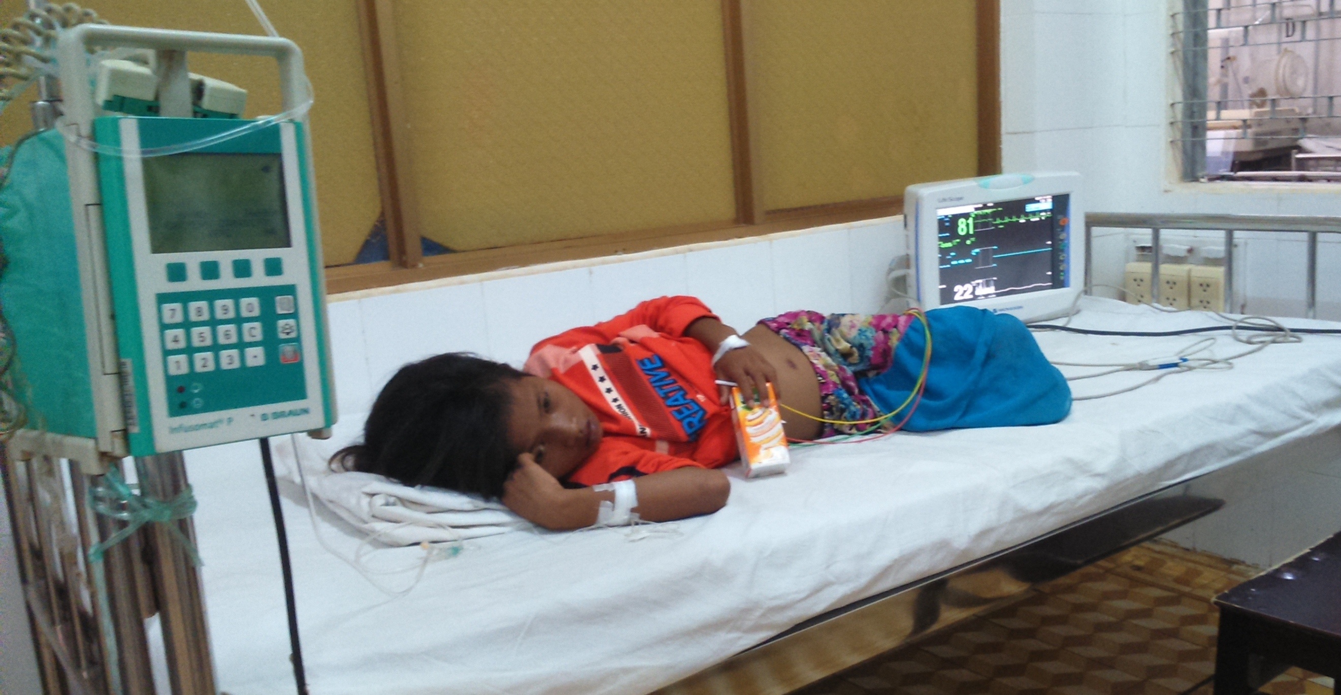 2 chi em tu vong sau khi an thit coc hinh anh