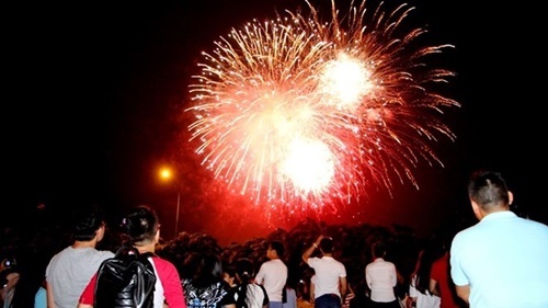 Huyen van dong tien ban phao hoa Tet Nguyen dan hinh anh