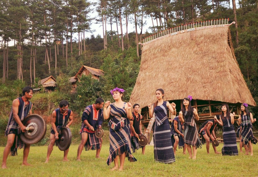 liên hoan nghệ thuật dân gian các dân tộc tây nguyên ảnh 1 lien hoan nghe thuat dan gian cac dan toc tay nguyen anh 1
