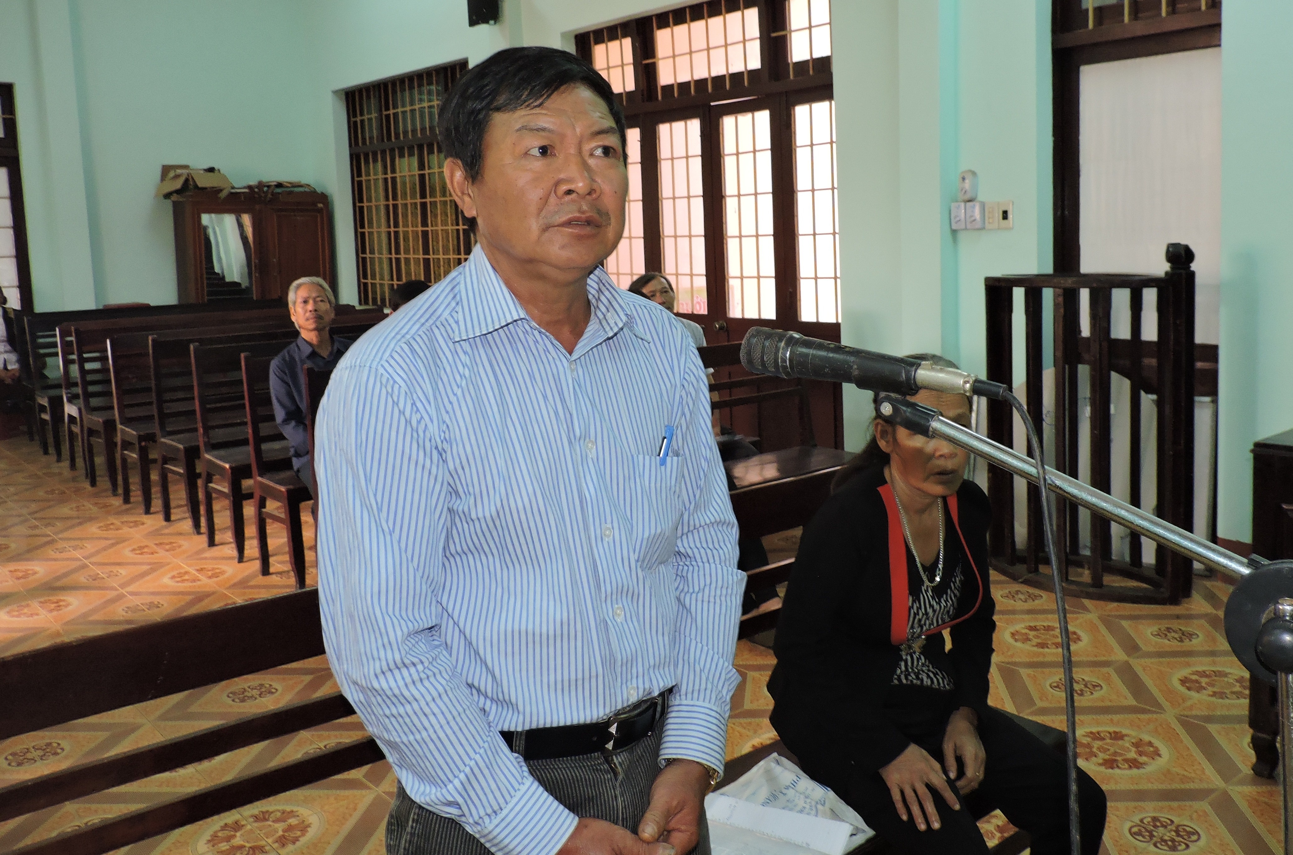 Nop an phi gan 40 trieu sau khi thang kien 4,2 trieu hinh anh