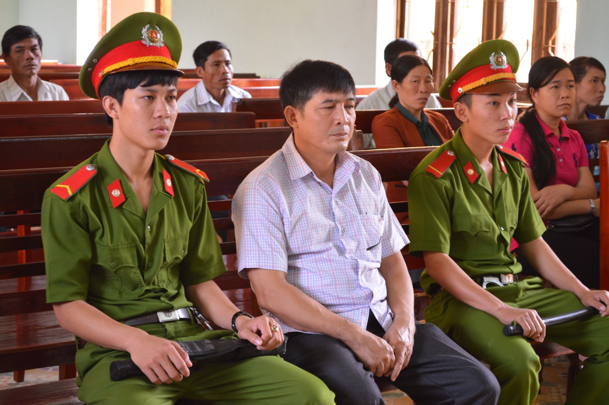 Lai hoan phien toa vu Vien truong gay tai nan lien hoan hinh anh