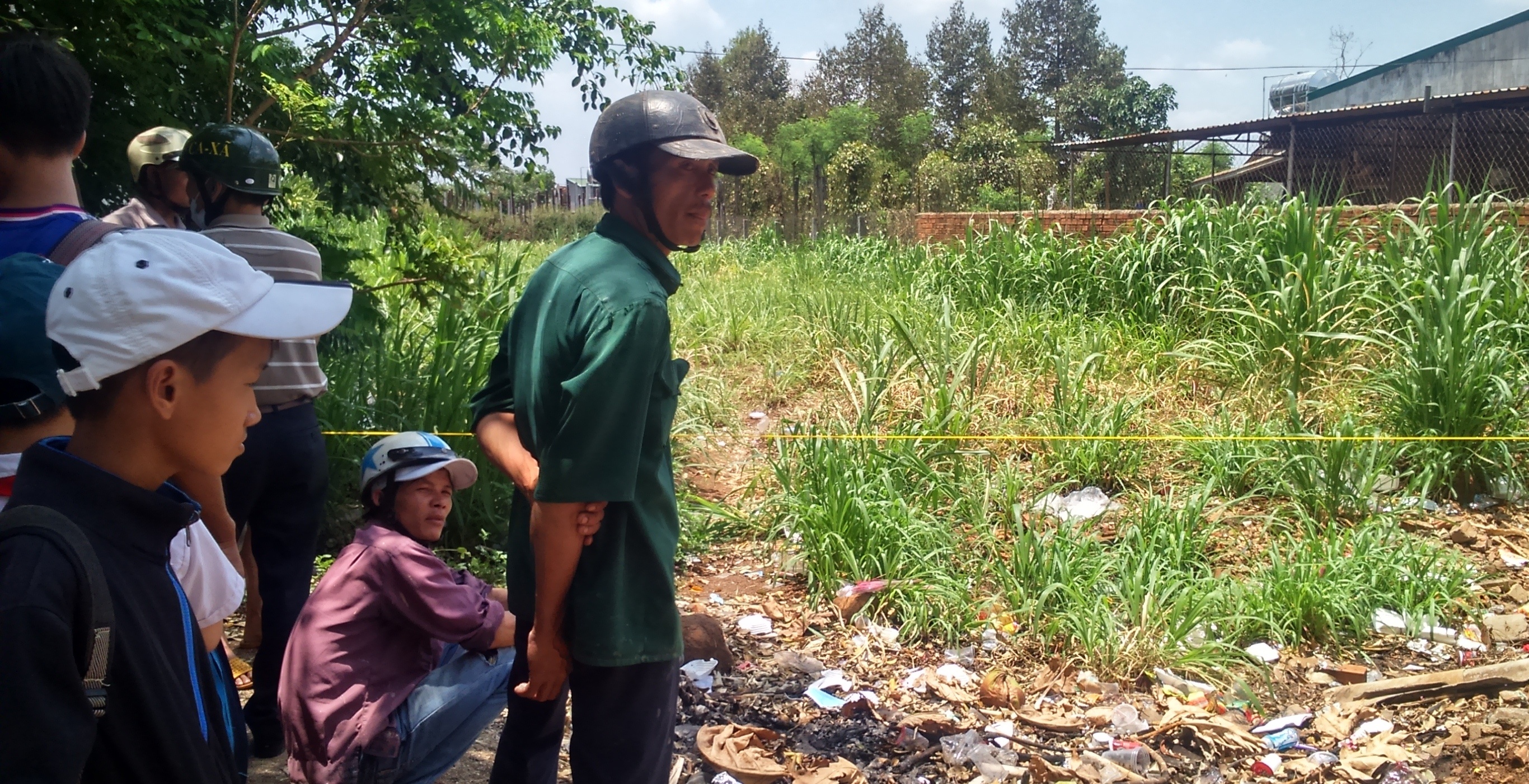 Thi the nguoi dan ong phan huy sau 8 ngay mat tich hinh anh