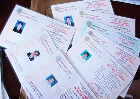 Pho ban to chuc huyen thua nhan dung bang DH gia hinh anh