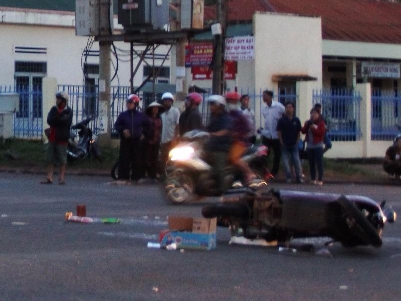 Co giao mam non tu vong sau va cham voi xe tai hinh anh