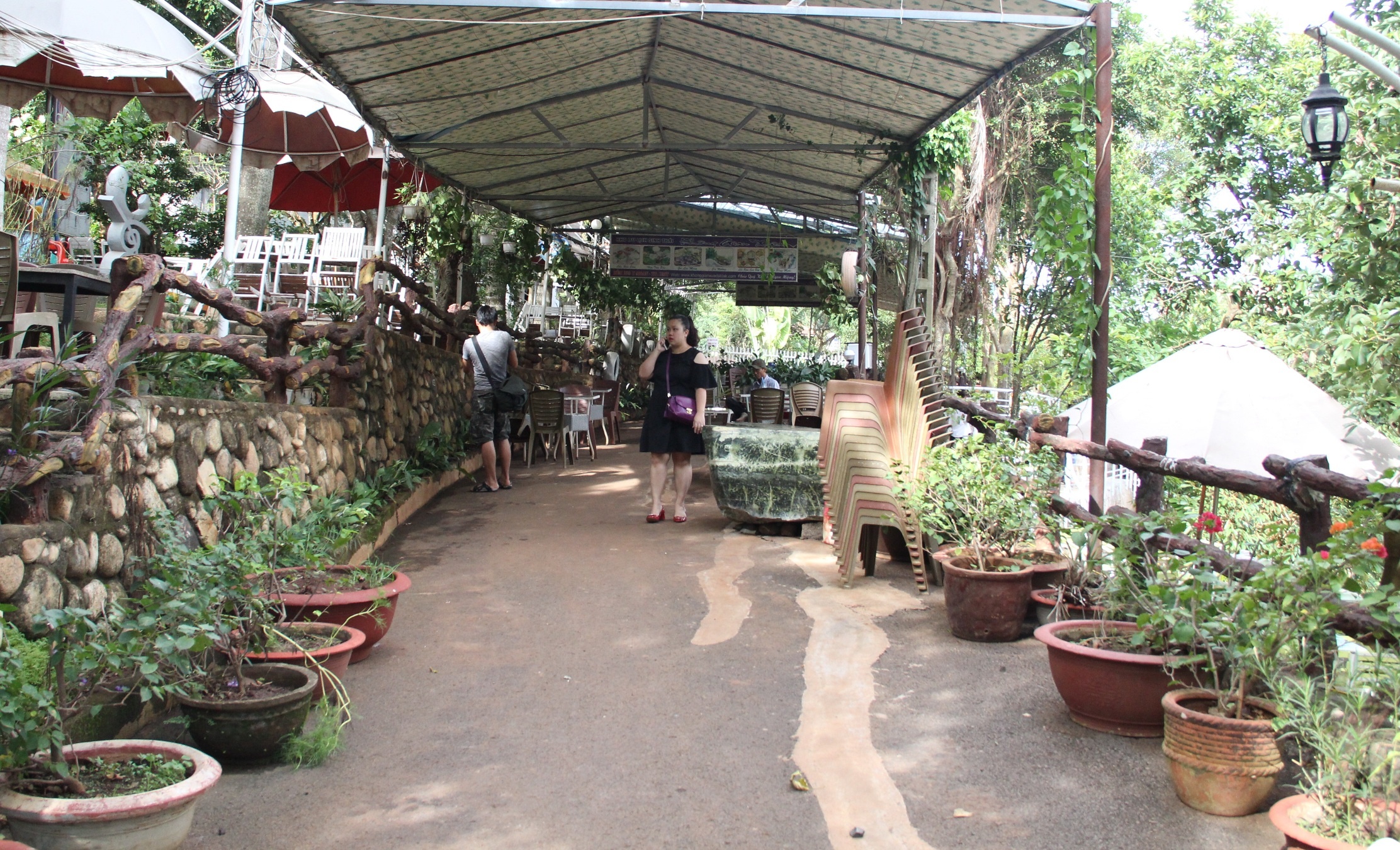 nha go ngan ty anh 1