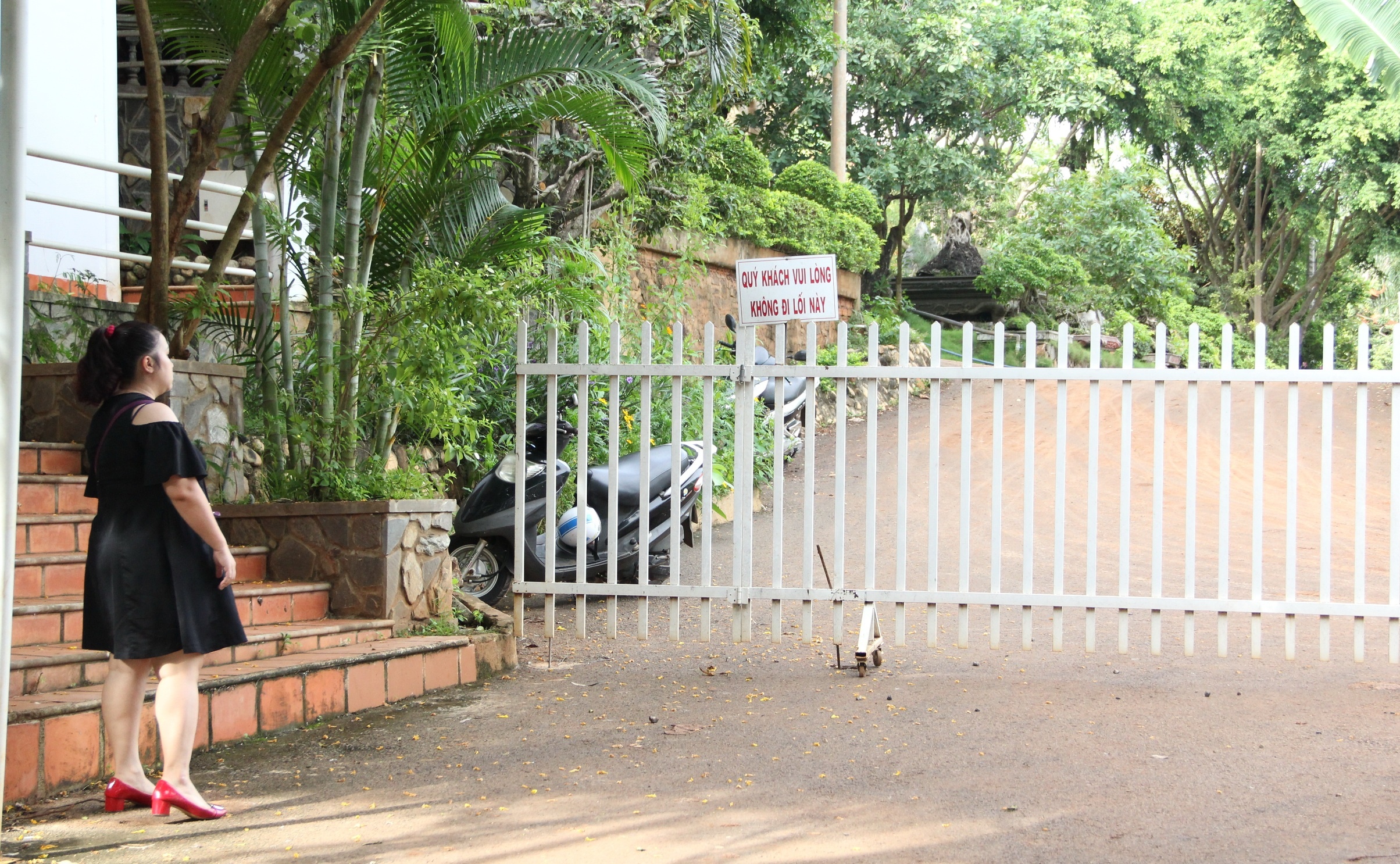 Thieu tuong bac bo tin con gai so huu co ngoi nghin ty hinh anh