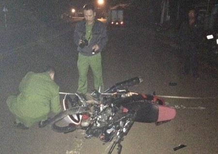 Tai xe tu vong, xe may bien dang sau vu tai nan hinh anh