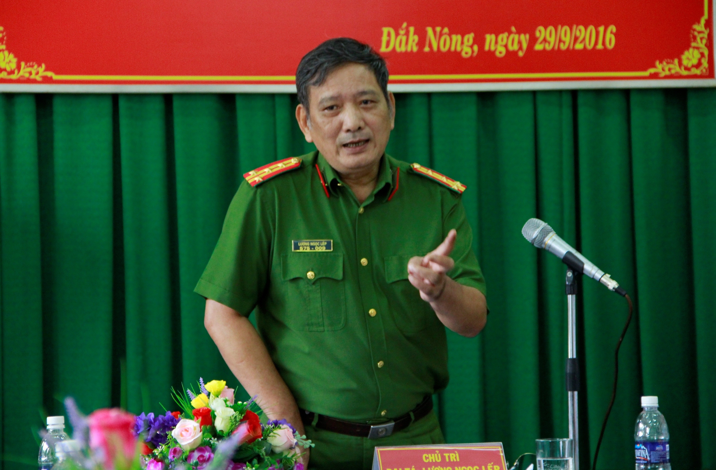 To cao tham nhung anh 1