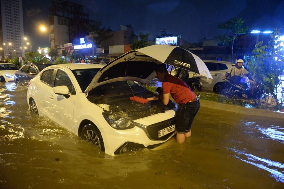 Chieu toi nay, Sai Gon co the mua to hinh anh