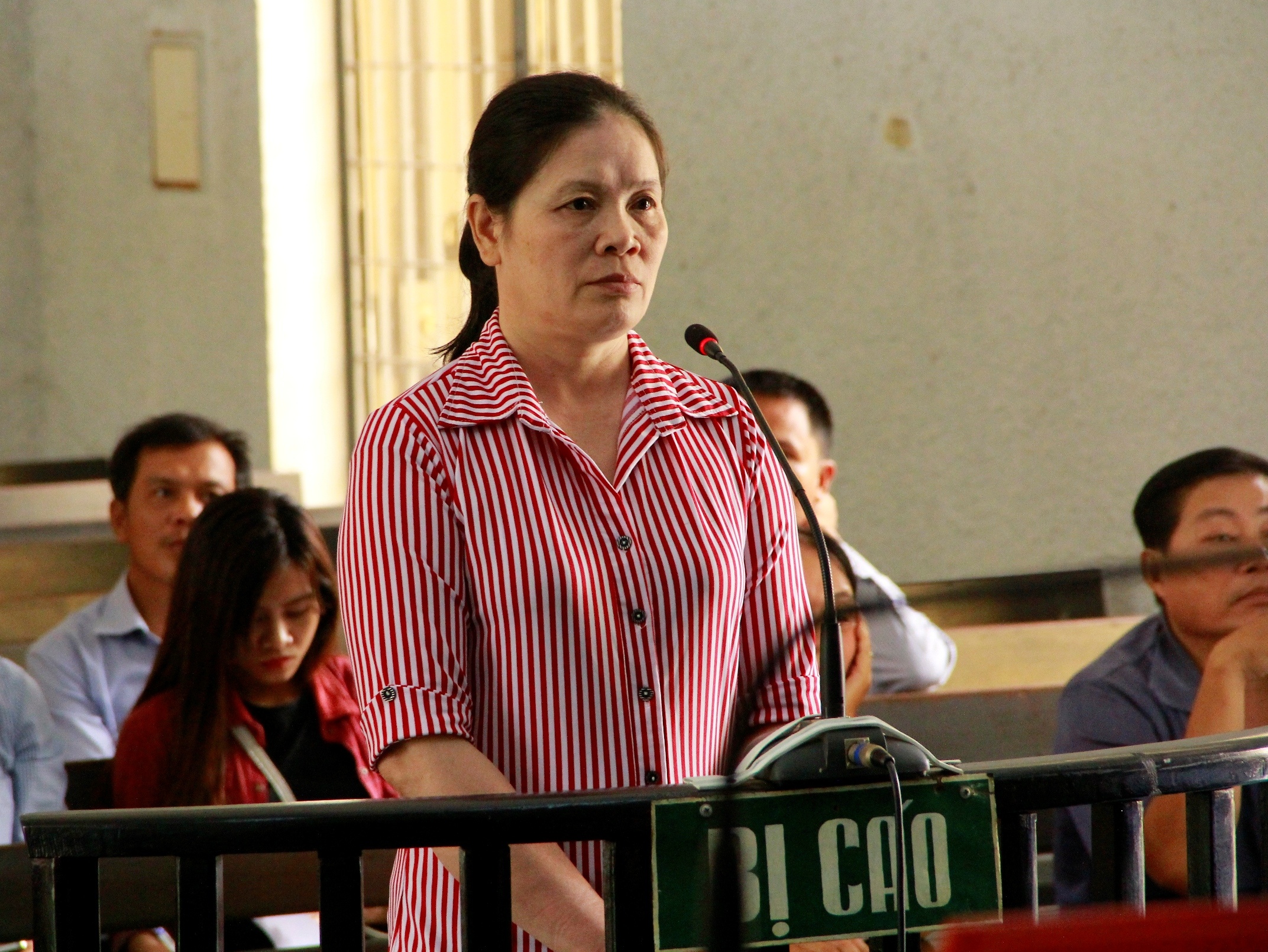 Nghi van chay an, toa tra ho so sau 4 ngay xet xu hinh anh