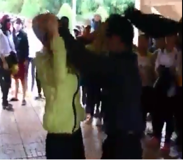 Nữ sinh cấp đánh nhau ảnh 1 Nu sinh cap danh nhau anh 1