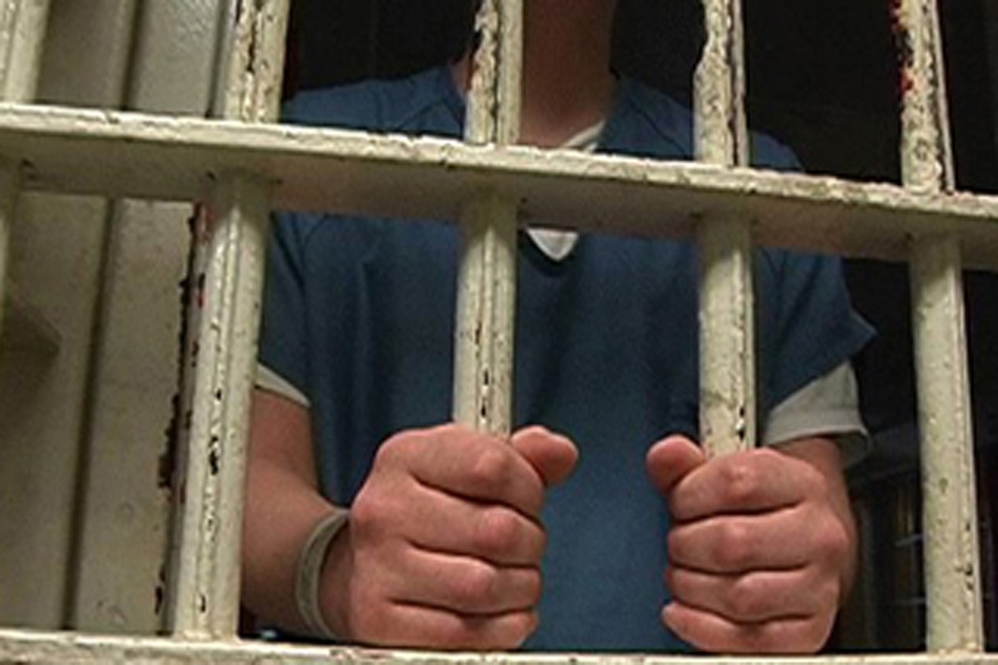 Ga trai co 2 tien an tra lai tien khi nghe con chu nha khoc hinh anh