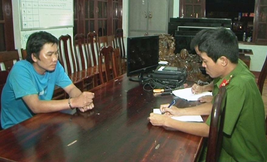 Cặp đôi trộm 28 vụ trong một tháng ảnh 1 Cap doi trom 28 vu trong mot thang anh 1