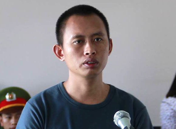 Xet xu nhom nhan vien bao ve Cong ty Long Son chem nguoi hinh anh