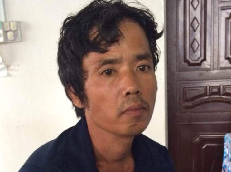 Chong sat hai vo roi tron vao ray ca phe ngu hinh anh