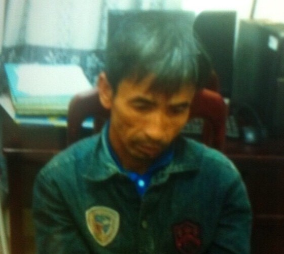 Bat nghi pham giet hang xom roi lan tron suot 20 nam hinh anh