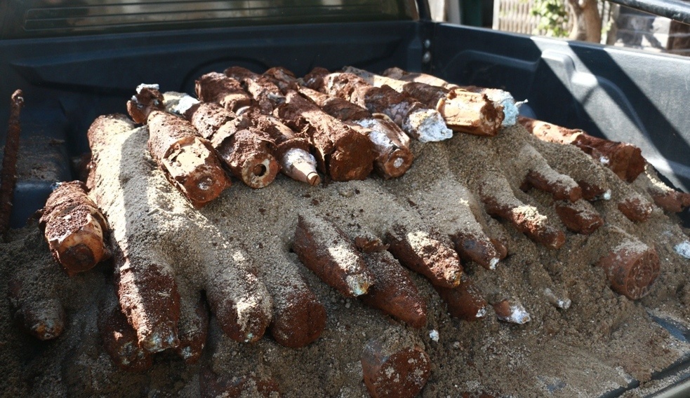 Phát hiện hầm đạn trong khu dân cư ảnh 1 Phat hien ham dan trong khu dan cu anh 1