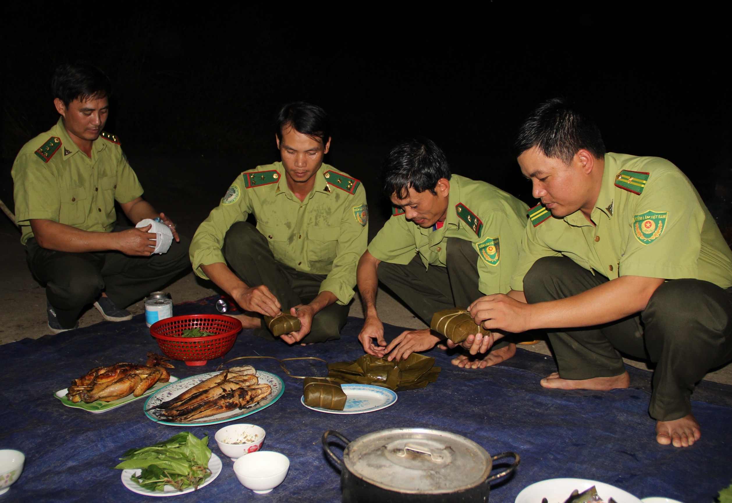 An tet giua rung anh 2