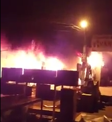 Chay cho trung tam huyen Kong Chro anh 1