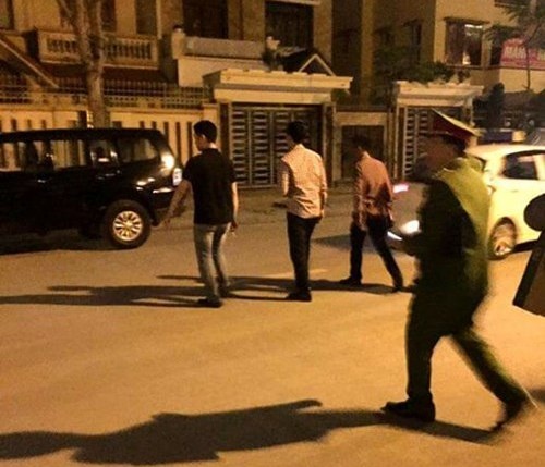 Kham xet noi o nghi can dam o tre em anh 1