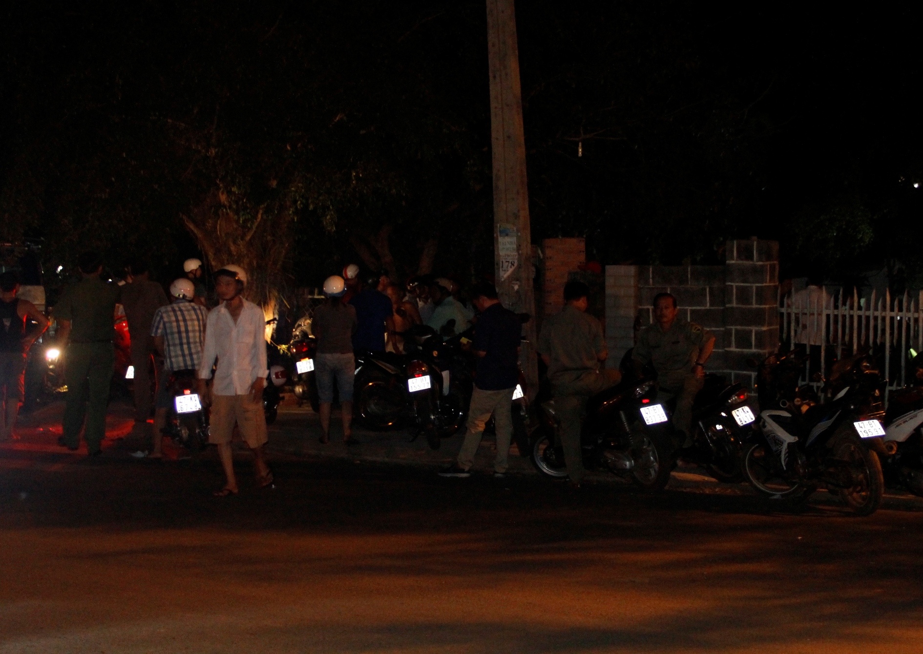 Thanh nien 23 tuoi chet trong can nha hoang voi nhieu vet thuong hinh anh