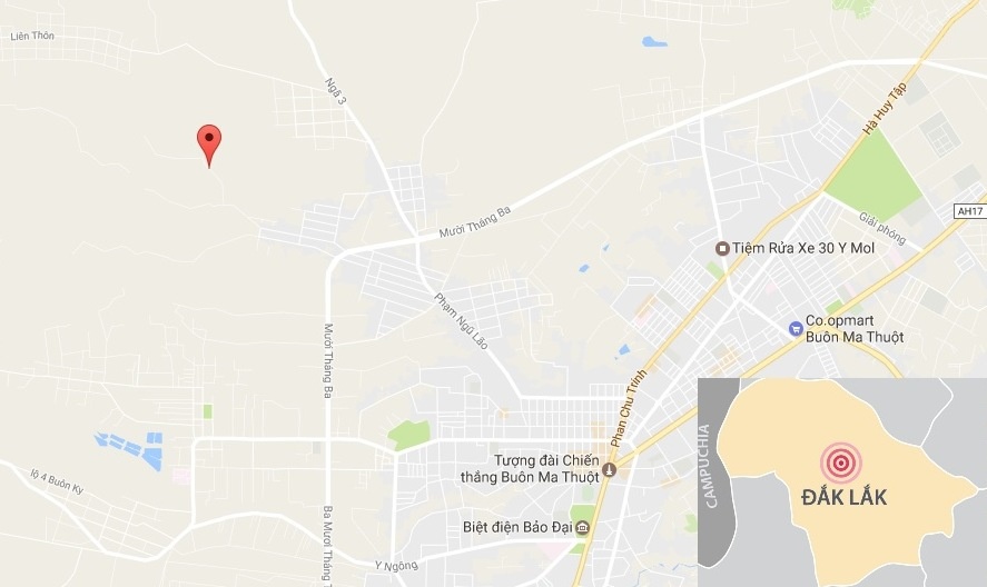 Thai nhi trong bai rac anh 2