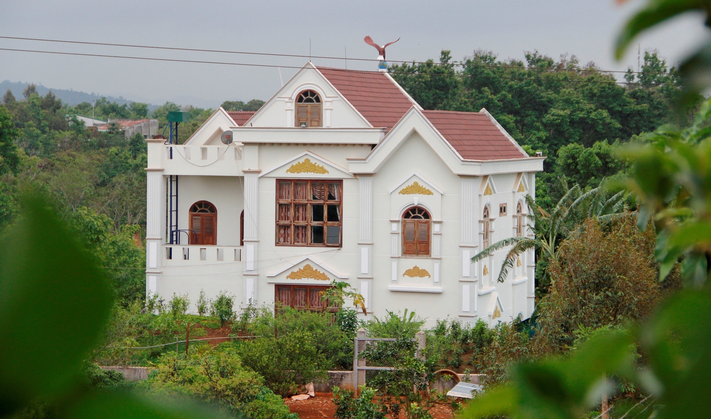 Can biet thu xay trai phep cua gia dinh Pho ban Noi chinh tinh uy hinh anh