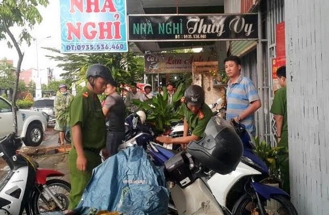 Thanh niên chết trong nhà nghỉ ảnh 1 Thanh nien chet trong nha nghi anh 1