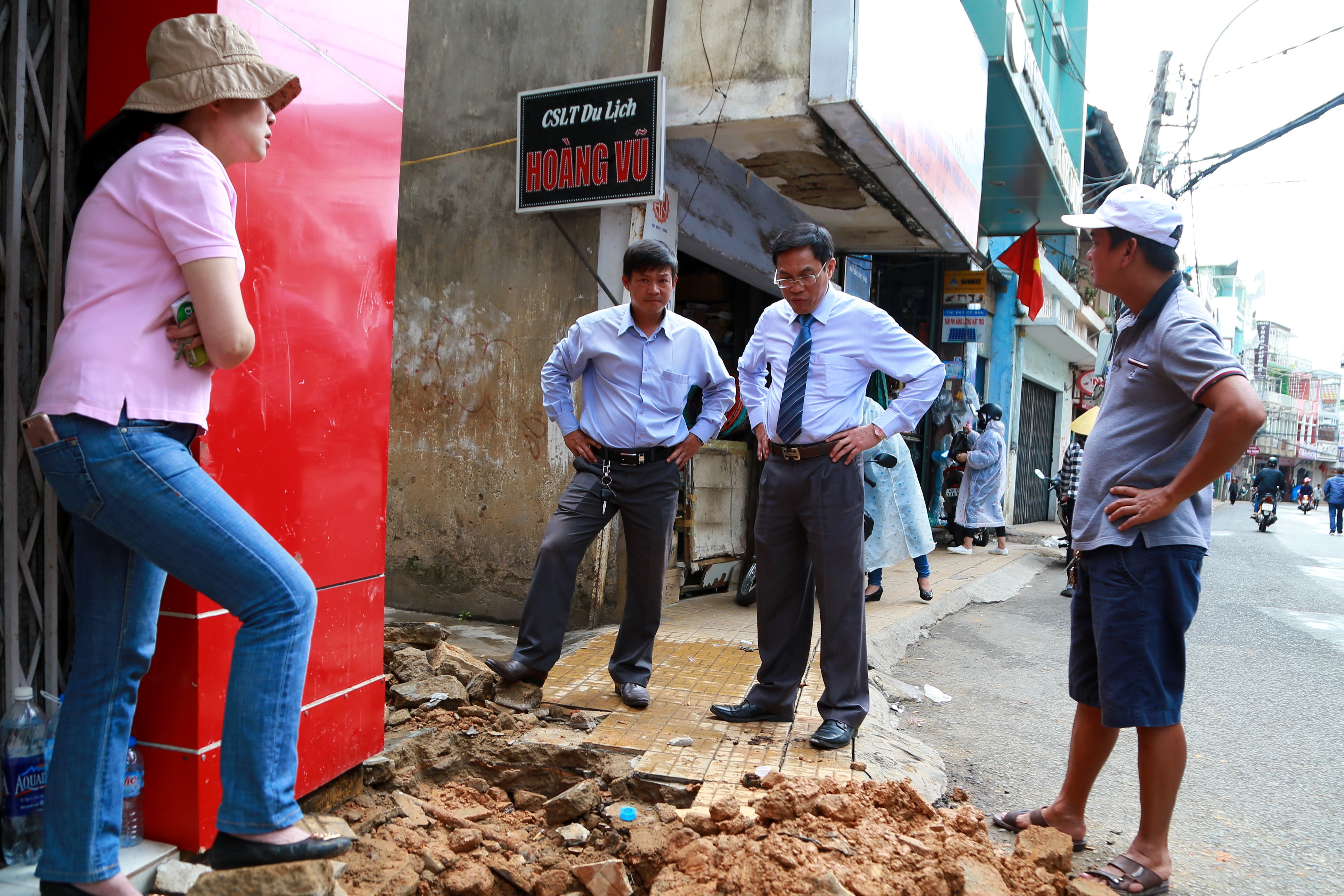 Nut dat tai Da Lat anh 2