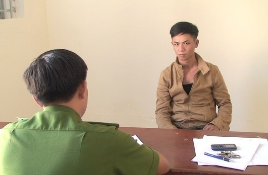 Bat 2 nghi can dung hoi cay thuc hien 13 vu cuop hinh anh