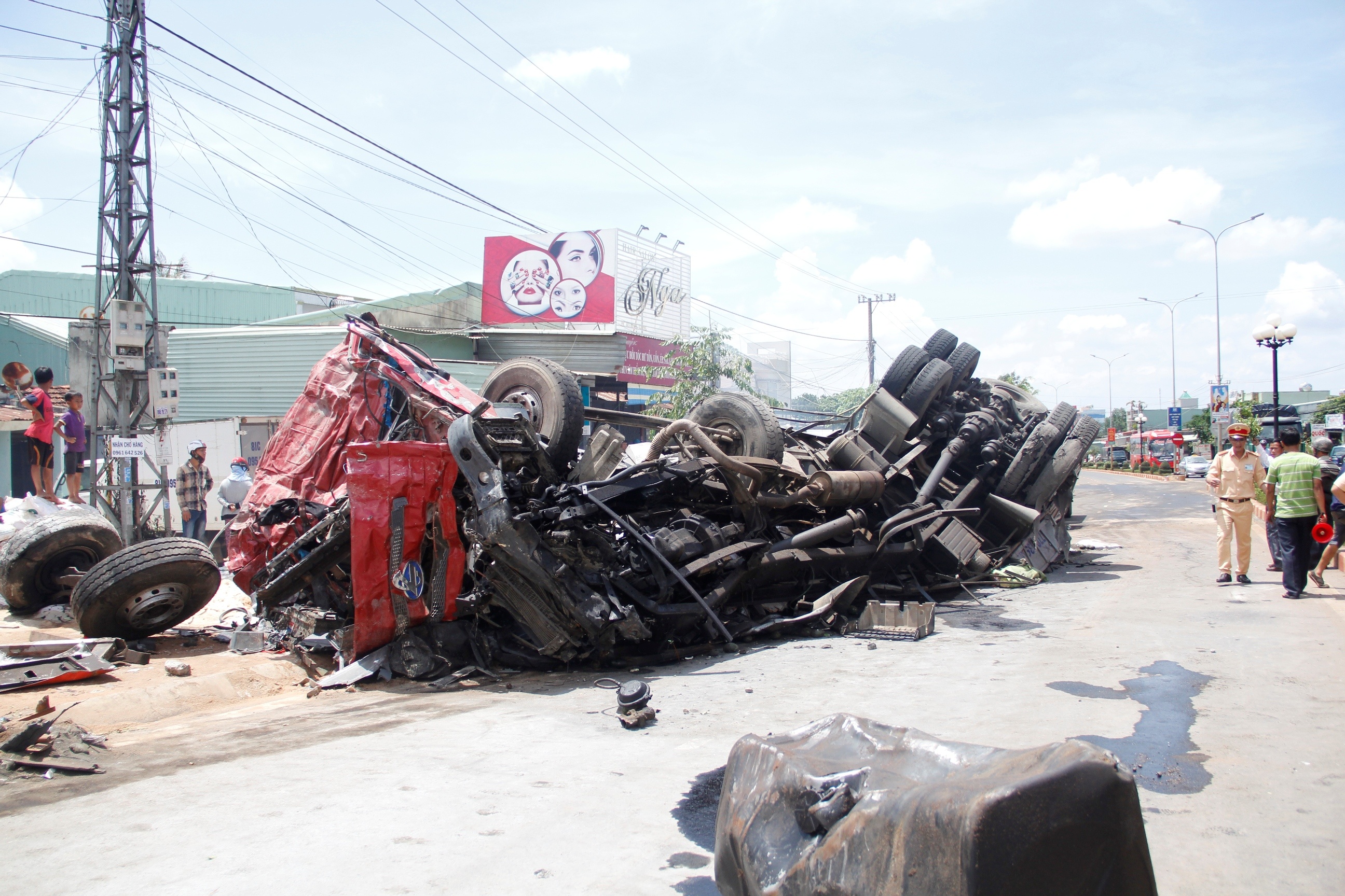 Nan nhan vu tai nan tham khoc o Gia Lai: Toi nghi minh da chet roi hinh anh