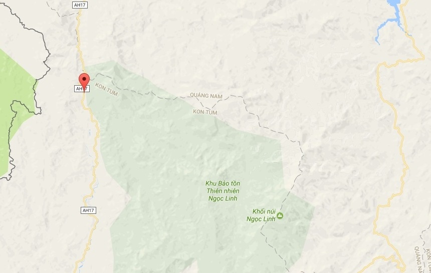 Ba người mắc kẹt trong cabin ảnh 2 Ba nguoi mac ket trong cabin anh 2