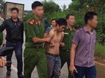 Nguoi lam thue giet chu vi khong tra CMND hinh anh