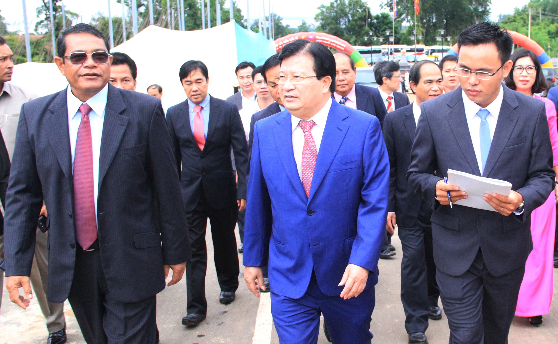 Thong xe cap cua khau Le Thanh - Oyadav anh 1