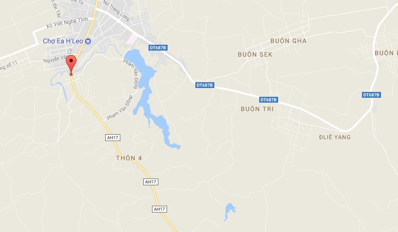 Xe khách bị ném đá ảnh 2 Xe khach bi nem da anh 2