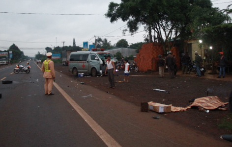 Xe cap cuu tong xe may anh 1