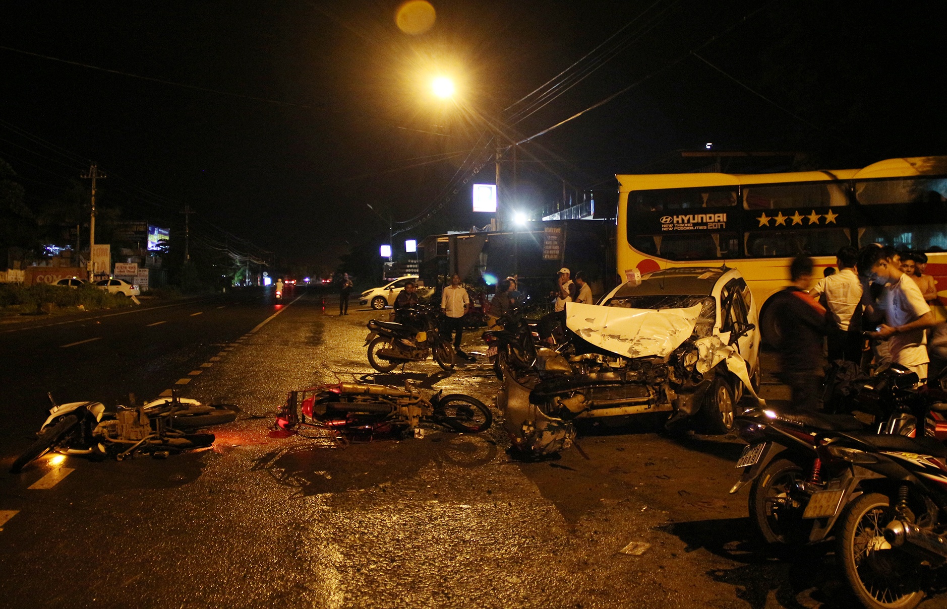 Xe giuong nam tong taxi anh 2