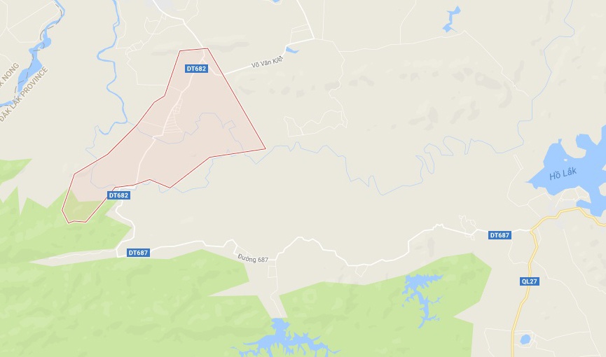 Trưởng công an xã đá đồ vi phạm ảnh 2 Truong cong an xa da do vi pham anh 2