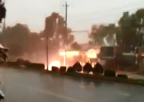 Set danh khien gan 1.000 ho dan mat dien hinh anh